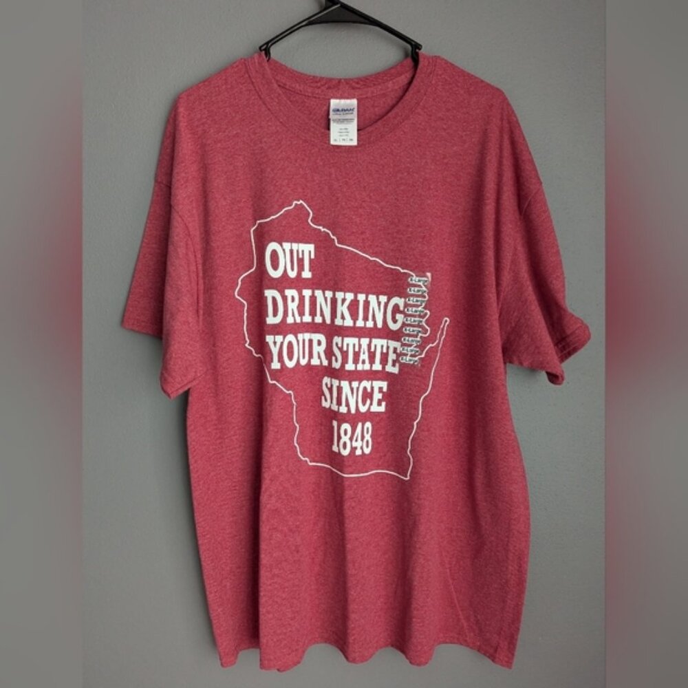 Gilden ultra cotton crewneck men's t-shirt Wisconsin Theme size XL  24x19x31